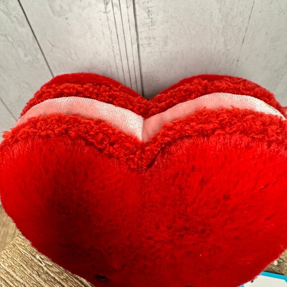 Jellycat Macaron Arlette Heart Macaron Jellycat Valentines Day NEW - Picture 4 of 9